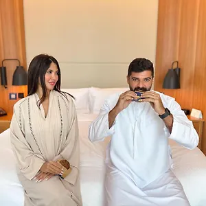 https://doubletree-by-hilton-dubai-business-bay.sharjah-hotels.com